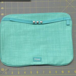 Thirty-One Aqua Textured Utility Pocket Insert